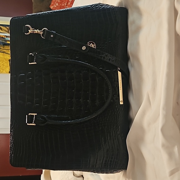 Brahmin Finley - Picture 5 of 5